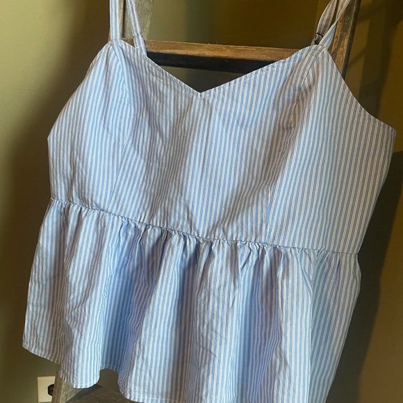 Old Navy Cropped Babydoll Top - Picture 2 of 5